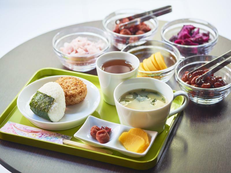 퍼스트 캐빈 아키하바라 쇼와-도리 도쿄 외부 사진